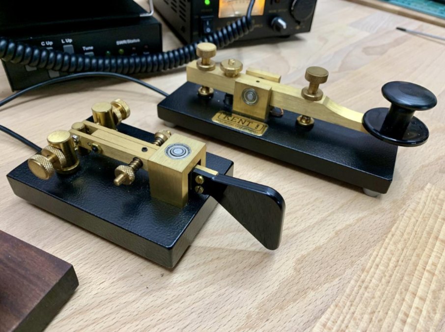 Kent brass straight key and Kent single-lever paddle on black bases